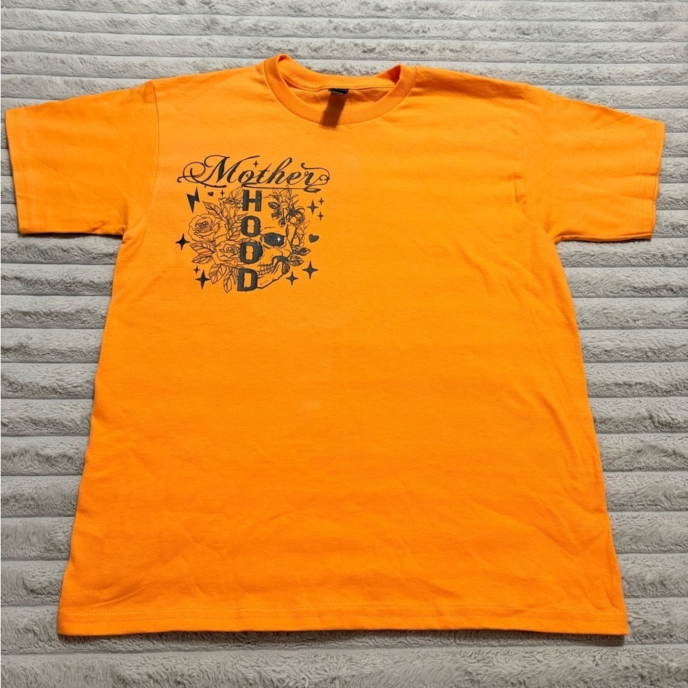 🧡 Mother’s Hood Graphic Tee – Gildan Heavy Cotton | Size L